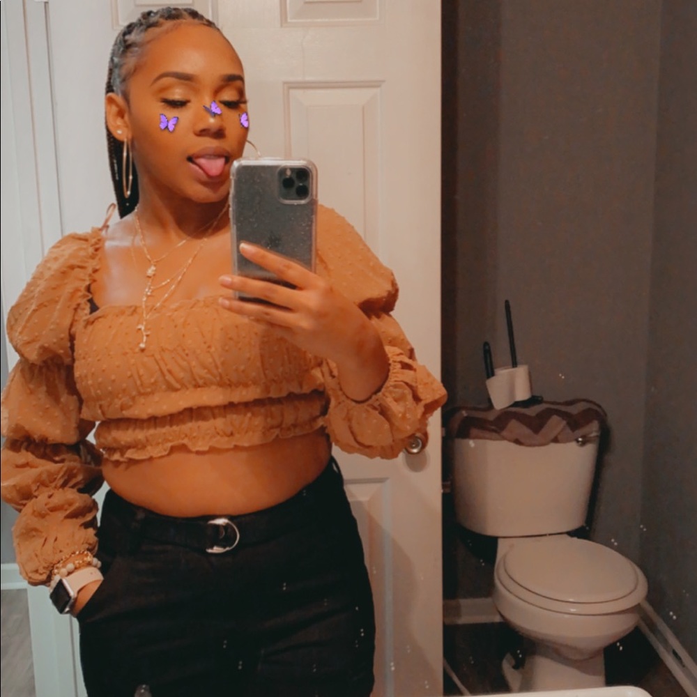 Meet your Posher, Tyler